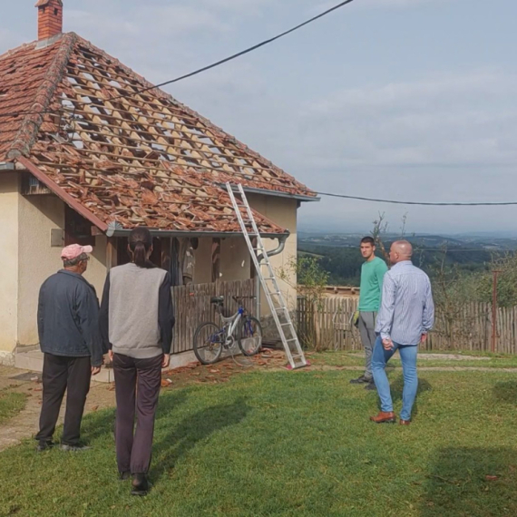 "Nismo znali šta nas je snašlo"; Pustoš, automobili uništeni – ovako izgleda katastrofa FOTO/VIDEO