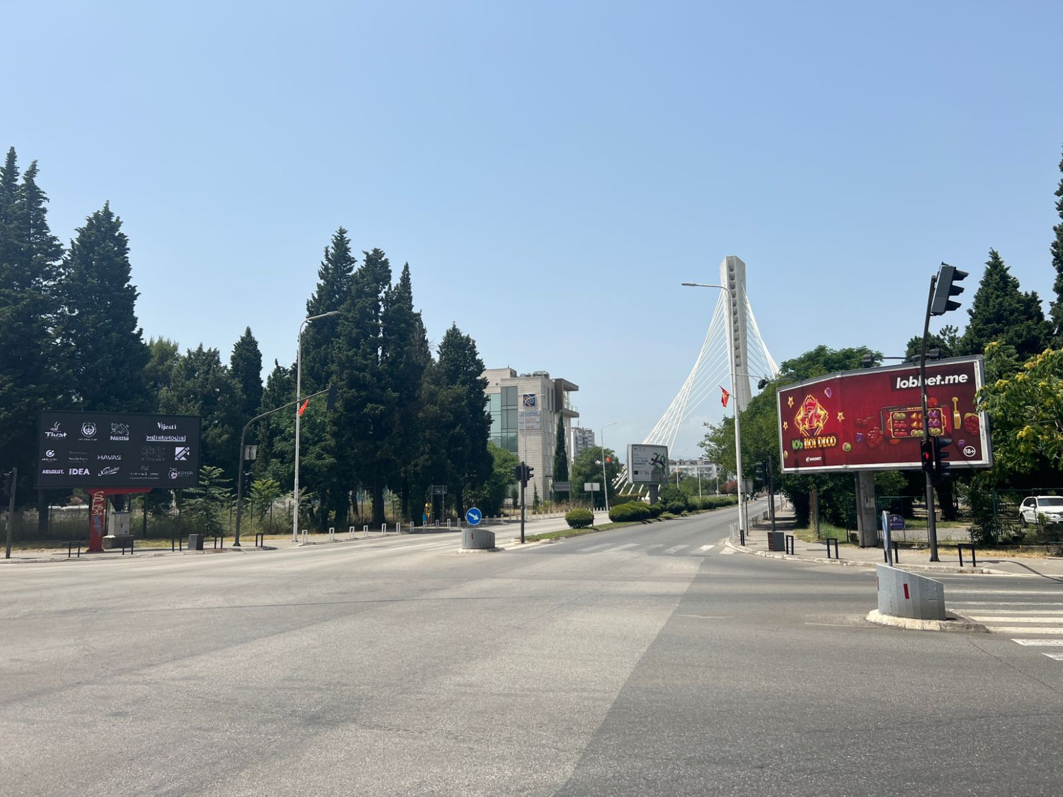 Ovo je grad duhova, napolju skoro da nema žive duše FOTO