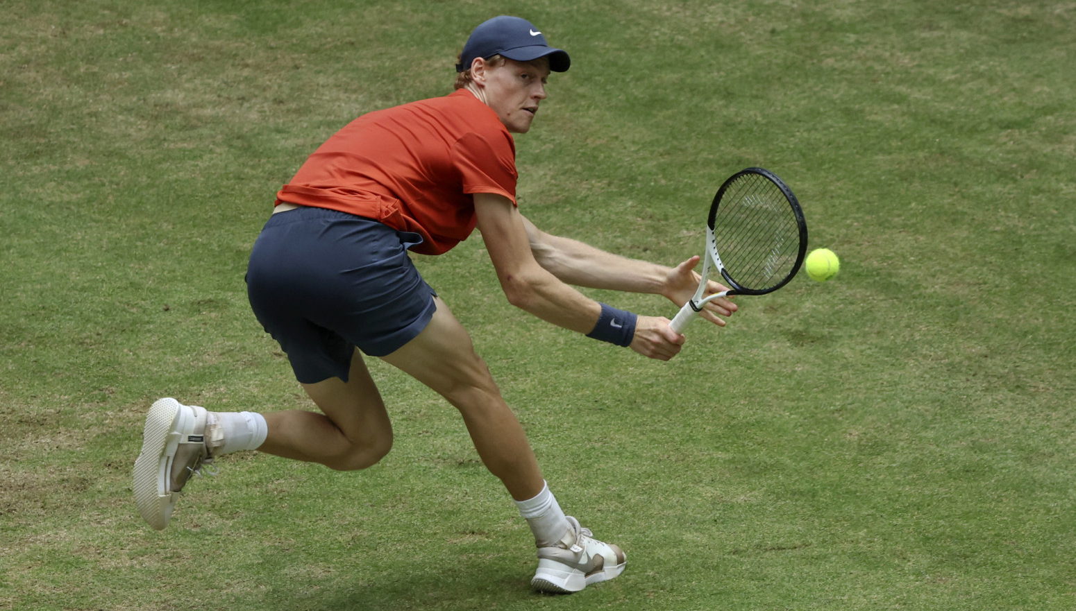 Siner osvojio prvu titulu na travi