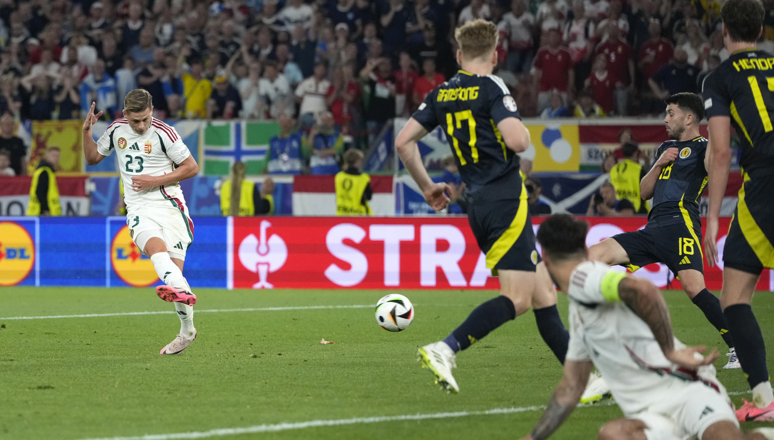 Lud gol Mađara u 100' koji je rastužio i Srbiju VIDEO