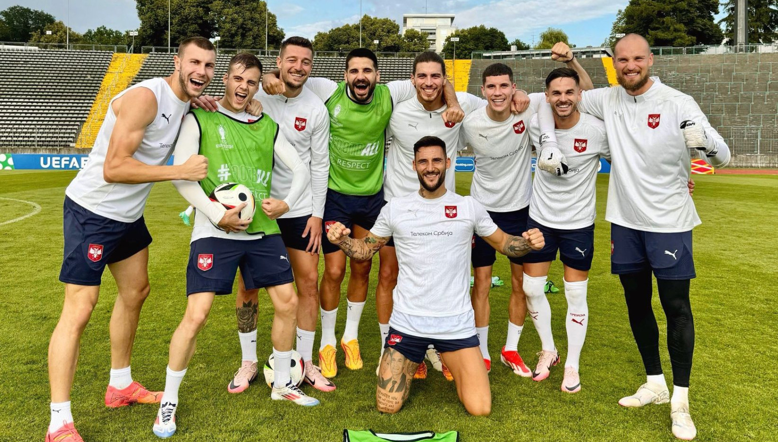 B92.sport na treningu Srbije: Zagrljaj selektora i novog startera – Mitar je malo nervozan VIDEO