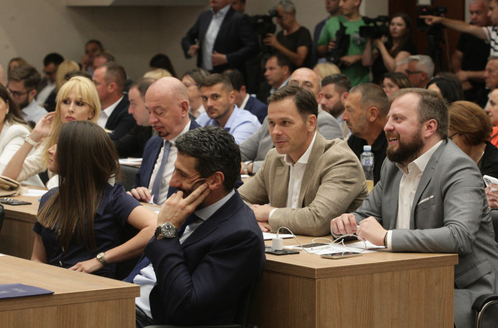 Kakvo "neverovatno otkriće" N1 TV: Siniša Mali je odbornik! A legitimno je izabran na listi SNS FOTO