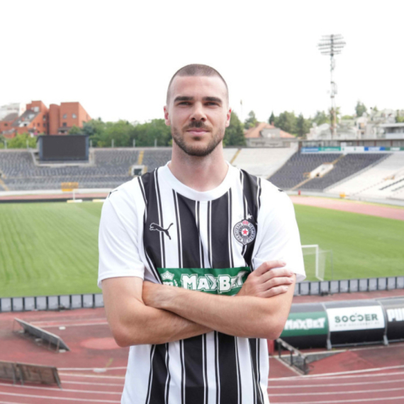 Mujakić drugo pojačanje Partizana