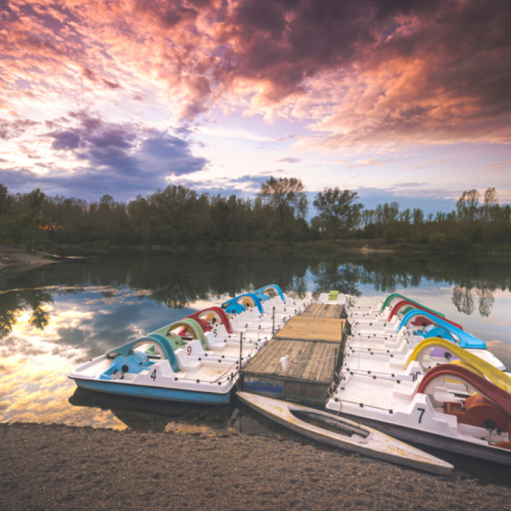 Na samo dva sata od Beograda, nalazi se "grad jezera": Prelepo izletište sa 7 jezera i rekom FOTO