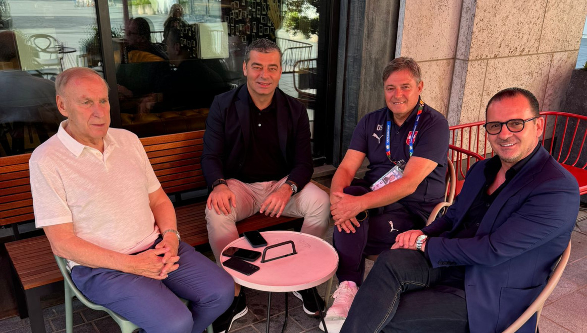 Mijatović i Laković posetili kamp Srbije u Minhenu