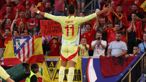 Španci razbesneli Albance: "Kosovo, Srbija!" VIDEO