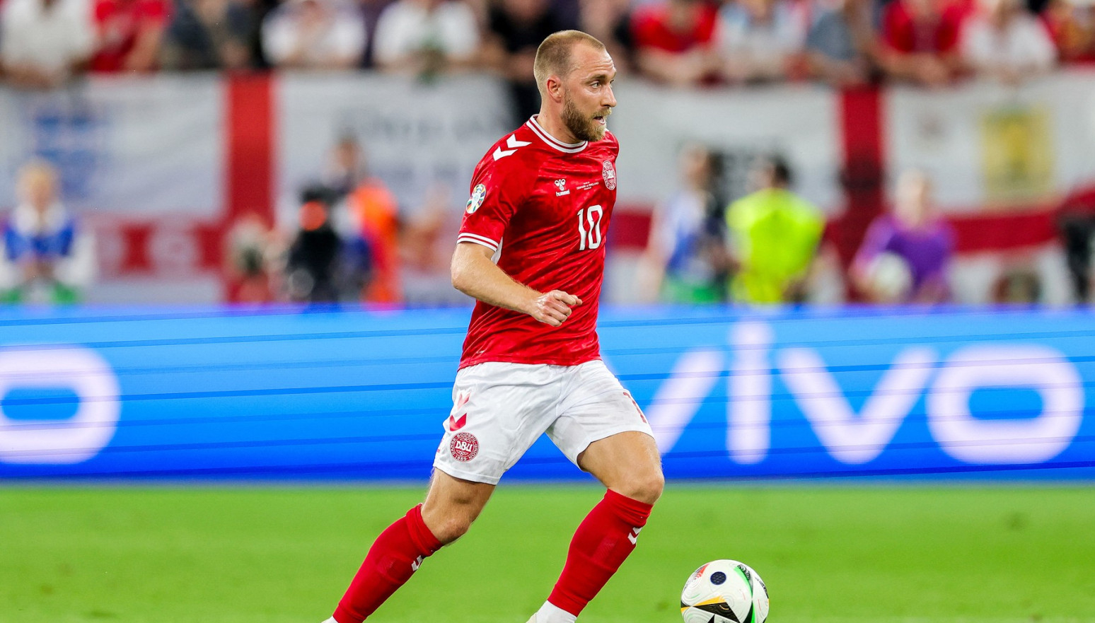 Danski feniks Eriksen: Gledao je smrt u oči, a sada ima rekord i igra ključni meč sa Srbijom