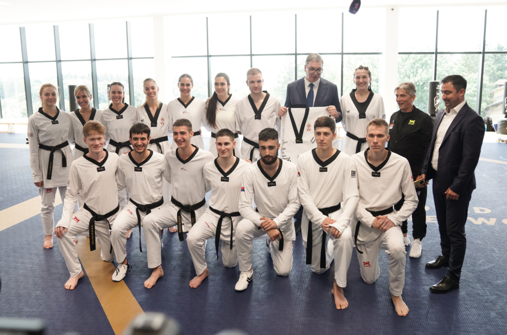 Vučić na Košutnjaku: Do 2027. otvorićemo još mnogo sportskih objekata FOTO