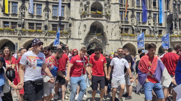 Herr Smuđa na srpskoj žurci: Minhen čeka istorijsku pobedu "orlova" VIDEO