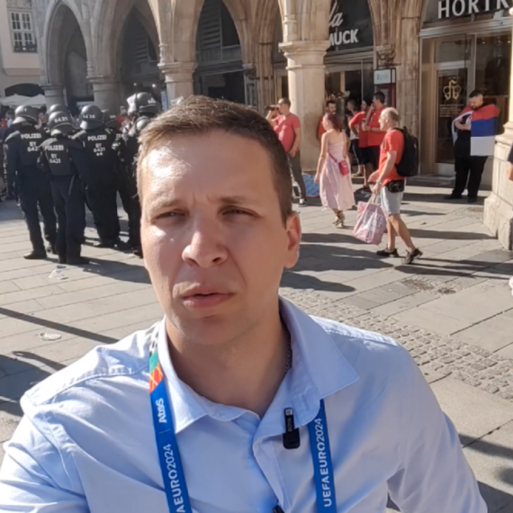 B92.sport usred haosa i suzavca: Kako je došlo do tuče Srba i policije VIDEO