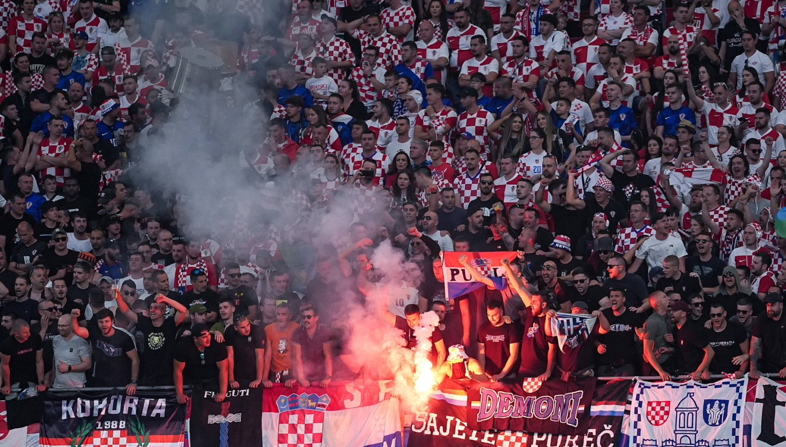 Novi problem za Hrvate – podignuta optužnica protiv navijača "vatrenih"