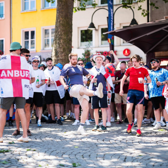 Navijači Engleske upozoreni pred dolazak u Beograd