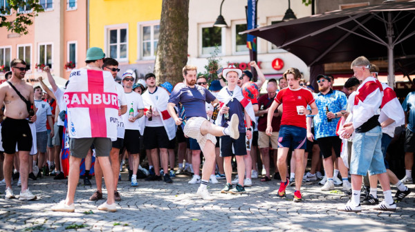 Navijači Engleske upozoreni pred dolazak u Beograd