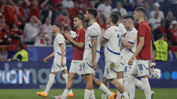 Srbija bez glave i repa