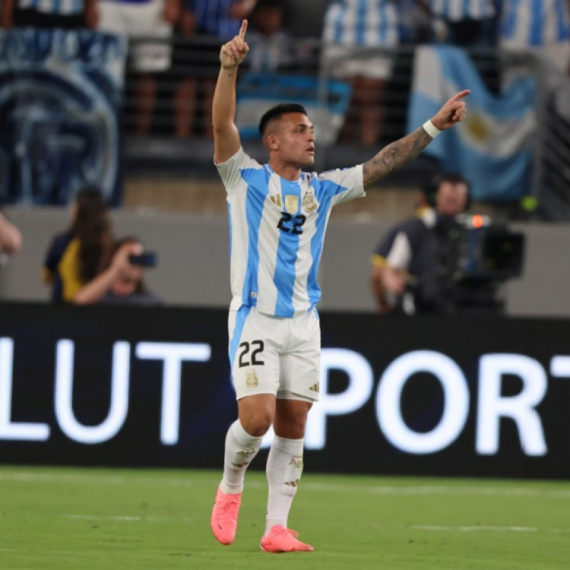 Lautaro odveo Argentinu u osminu finala Kopa Amerika VIDEO