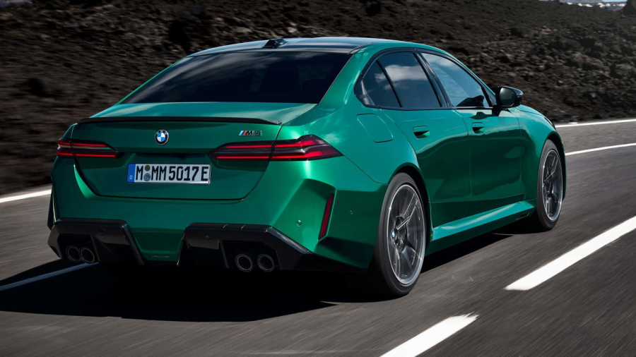 Novi M5 težak? Nije mogao da bude lakši