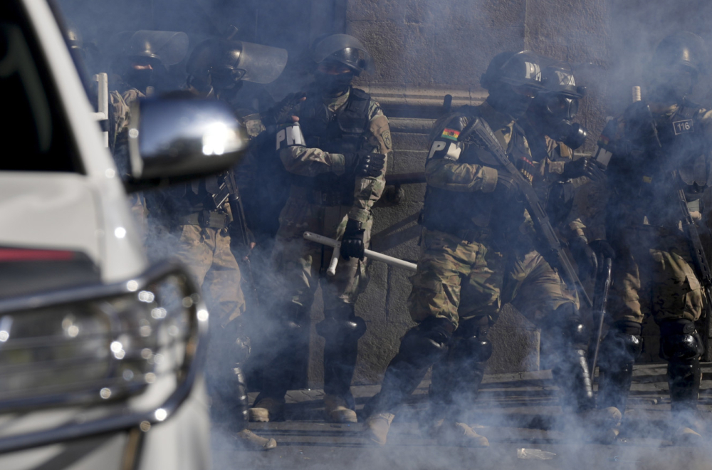 Bolivijska policija na nogama: Uhapšena još 4 vojna lica