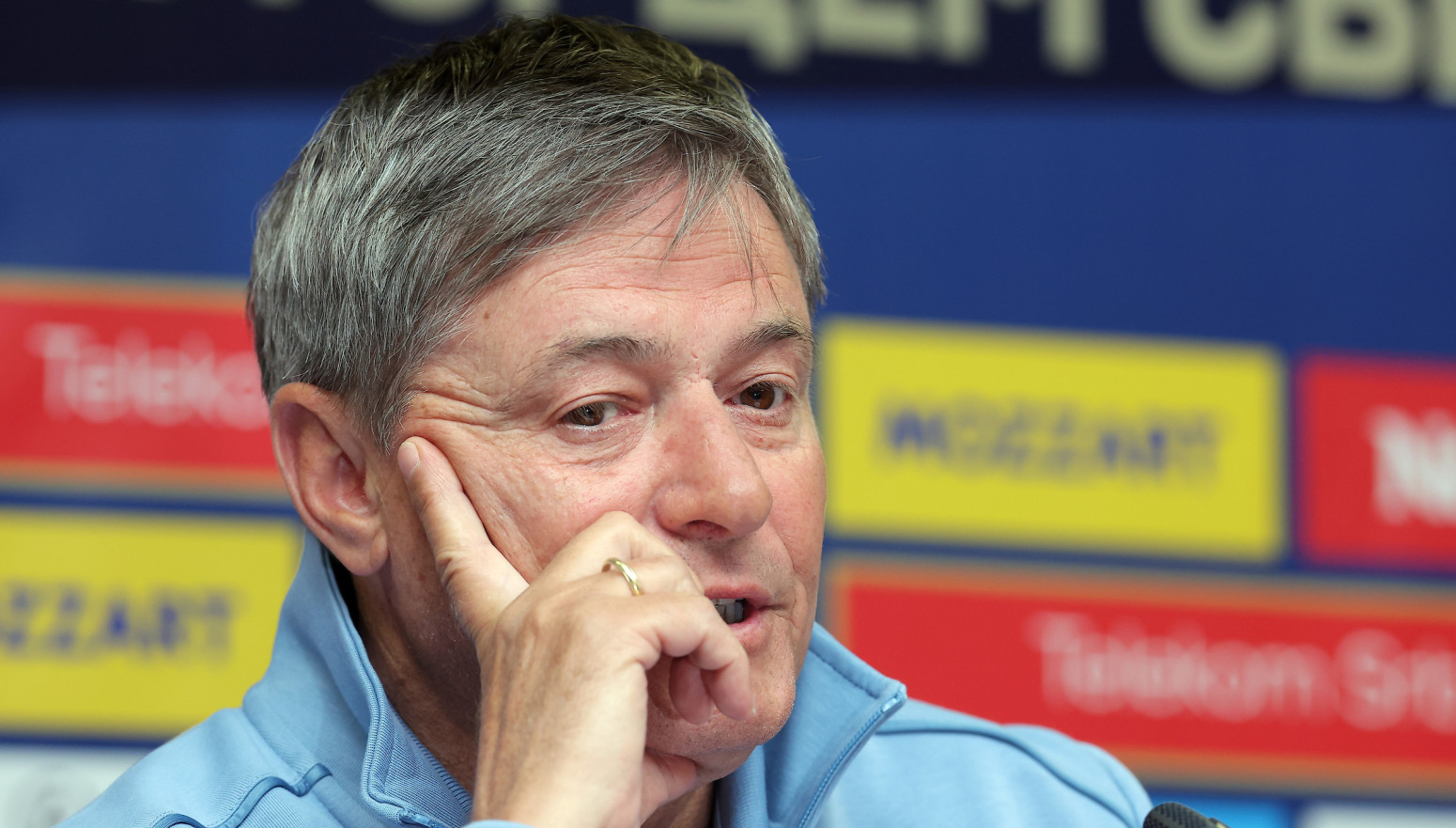 Stranac menja Piksija na klupi?