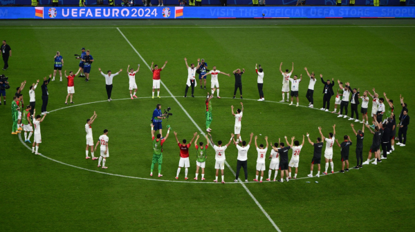 Haos na ulicama i spektakl na terenu