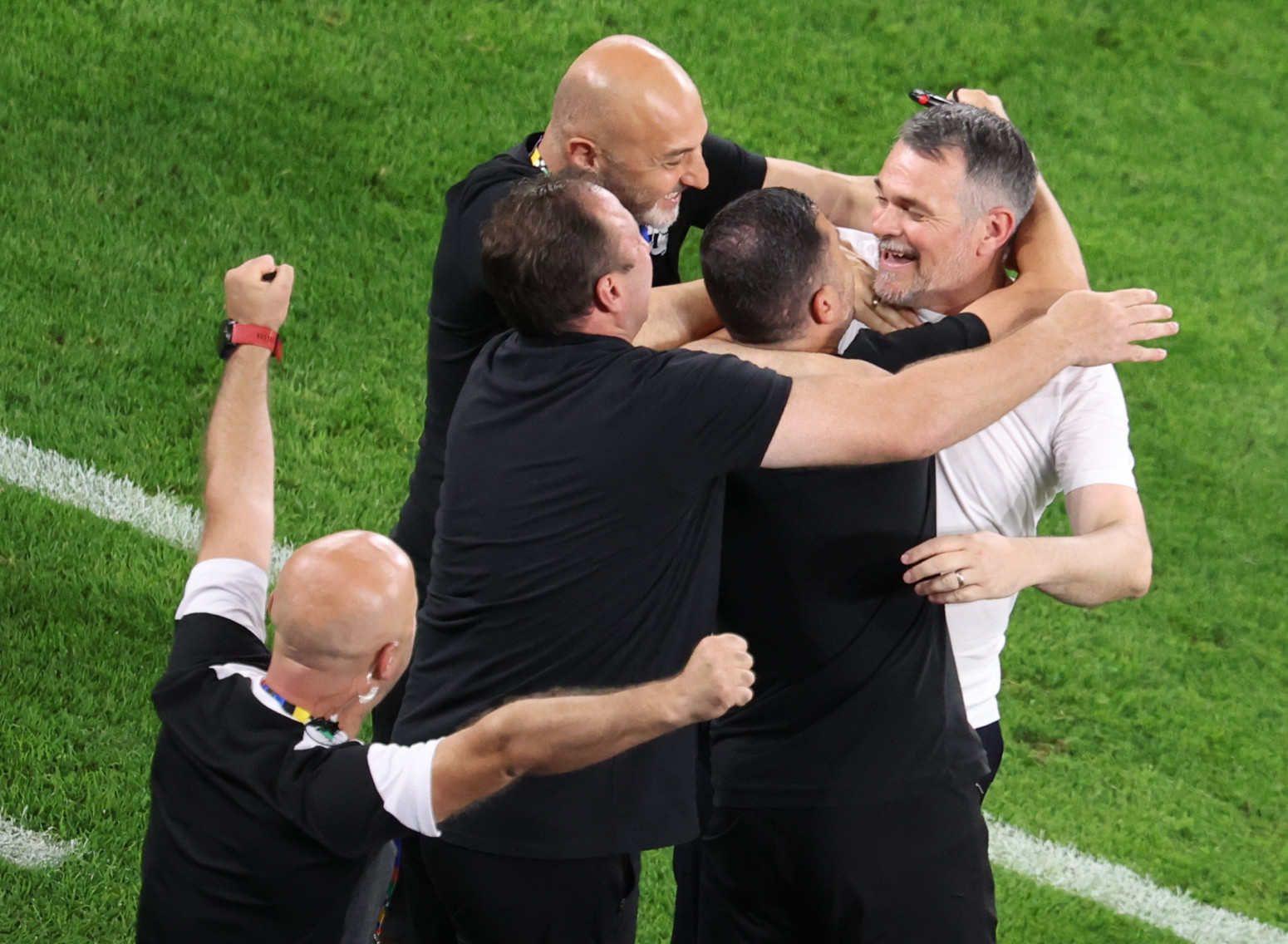 Najveću senzaciju na EURO napravio selektor sa najmanjom platom