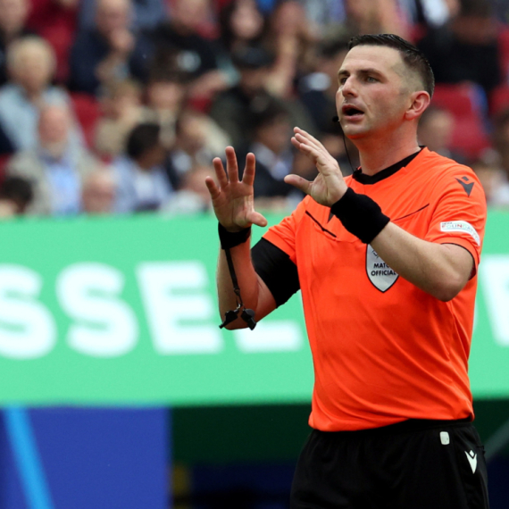 Čuveni Englez sudi Zvezdi protiv Benfike