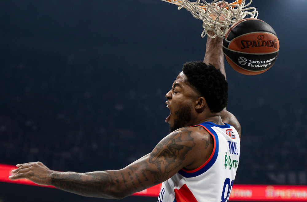 Grci "sele" Amerikanca u Partizan: Džons u crno-belom