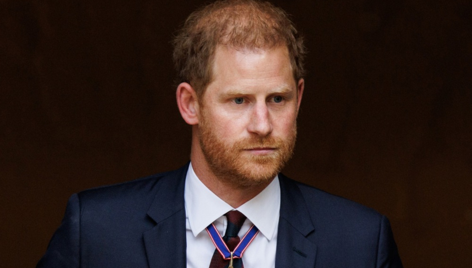 Istetovirao se princ Hari: Niko ne želi da vidi tvoju zadnjicu VIDEO