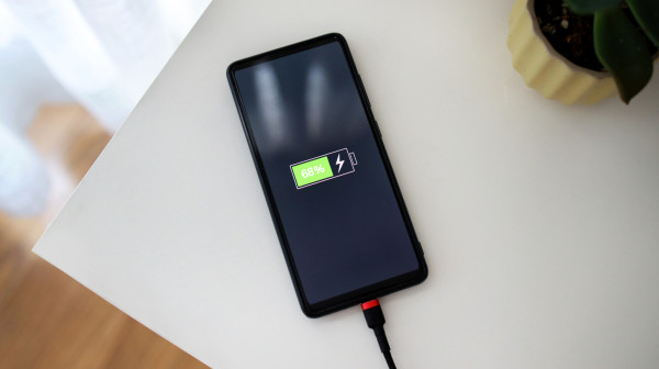 Koliko traje baterija telefona i šta je najviše uništava