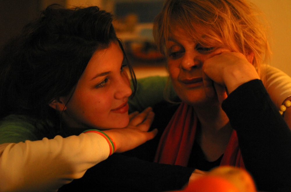 Ćerka slavnog glumca: "Otac me silovao od pete godine, bila sam zavisna od njegove pažnje" VIDEO