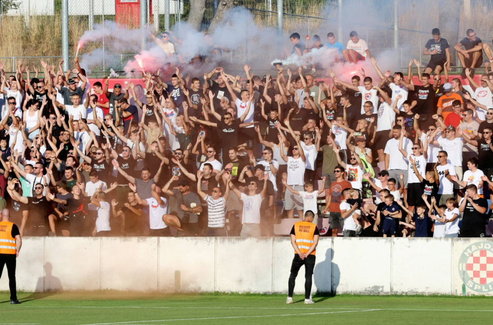 Pune tribine na prvom treningu Gatuza u Hajduku VIDEO
