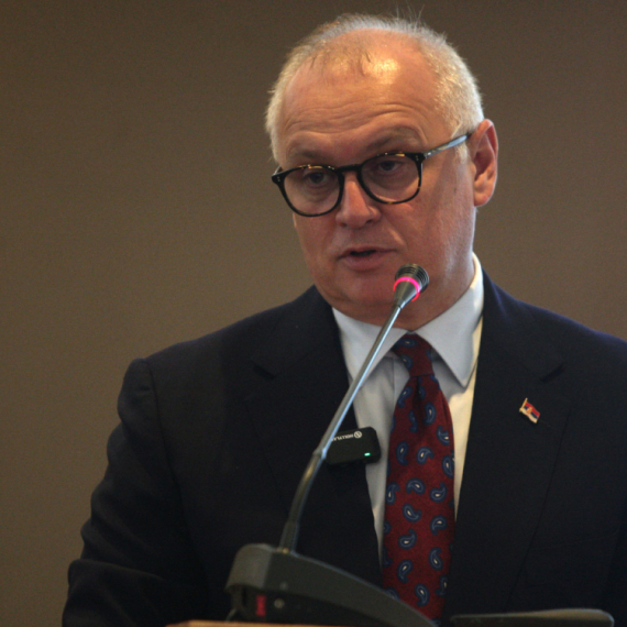 Vesić: Napad posledica negativne kampanje protiv jevrejskog naroda