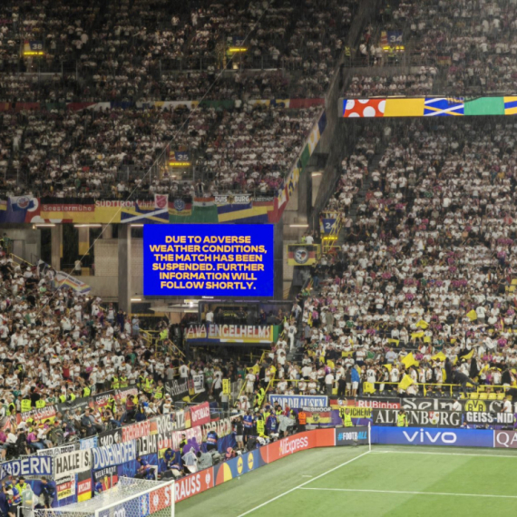 Oluja prekinula utakmicu na EURO VIDEO