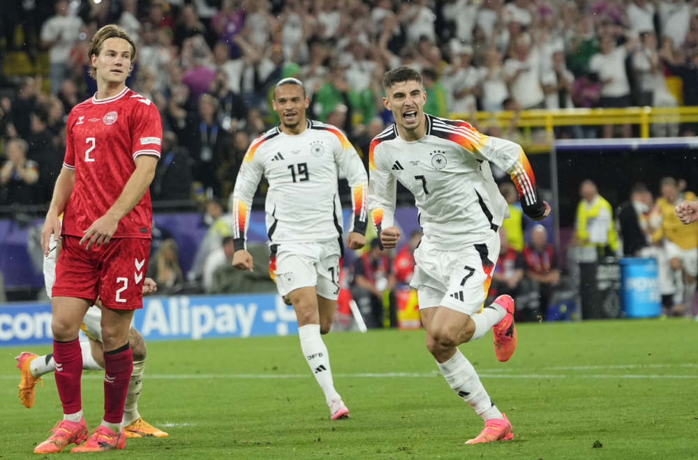 "Ludnica" – Nemačka u četvrtfinalu!