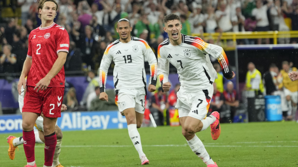 "Ludnica" – Nemačka u četvrtfinalu!