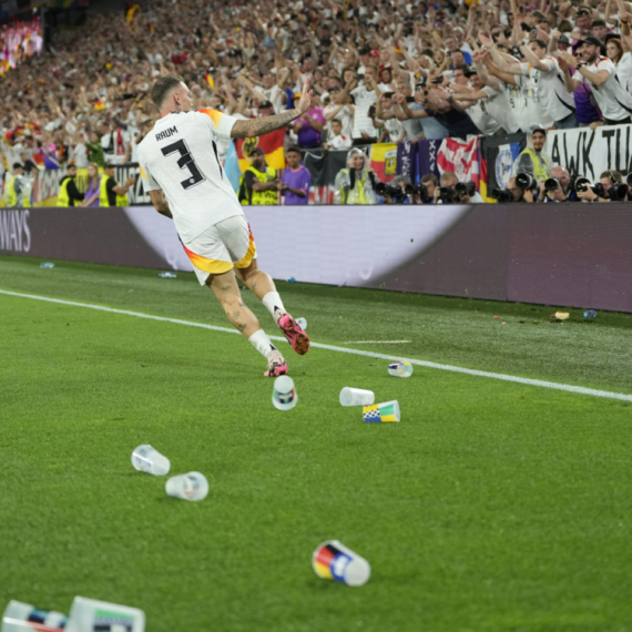 Oluja, grom i Nemci preVARili Dance