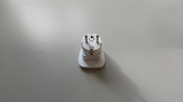 Serijski sakupljač adaptera u raljama života