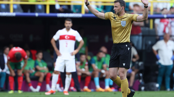 Cvajer sudi meč osmine finala Holandija-Rumunija