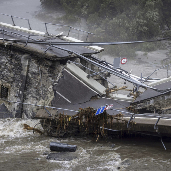 Kataklizma u Švajcarskoj i Italiji: Poginule četiri osobe, bujice ruše sve pred sobom VIDEO
