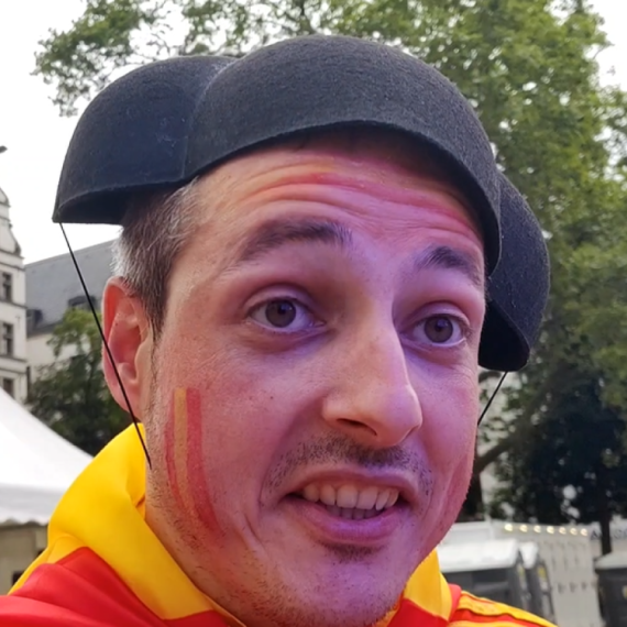 "Savo Milošević, auuuu – on je legenda mog grada!" VIDEO