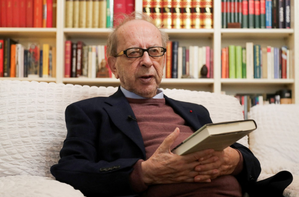 Preminuo čuveni albanski pisac