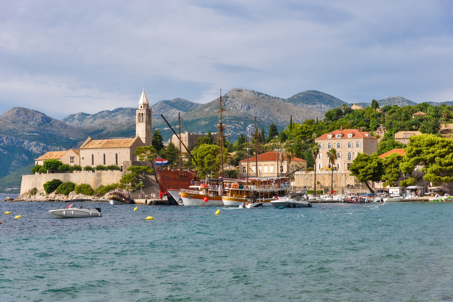 Ova ostrva su zamena za Dubrovnik, a za njih je malo ko čuo: Nestvarna priroda i kristalno more FOTO