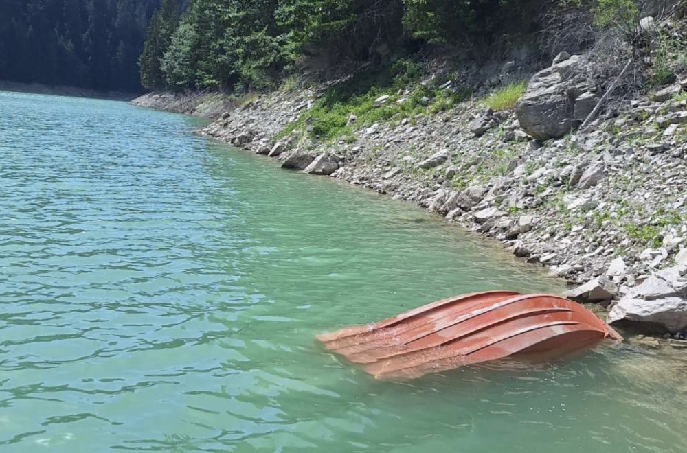 Tragičan kraj potrage na Zlatarskom jezeru: Telo nestalog muškarca voda izbacila na površinu