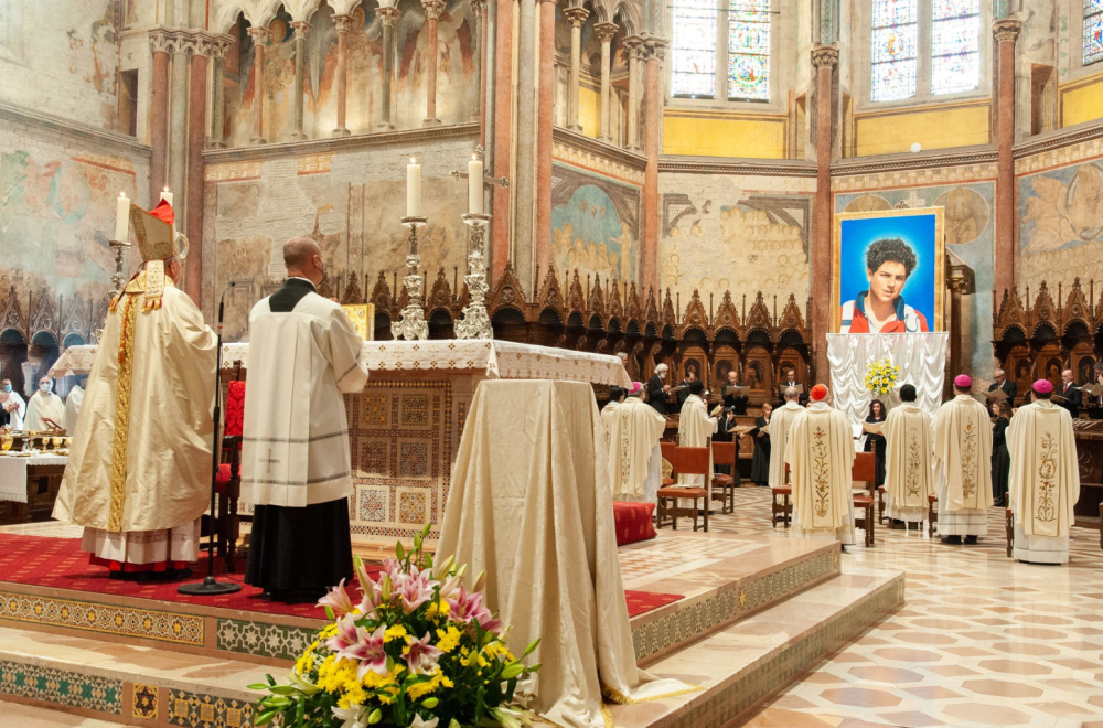 Preminuli gejmer postaje svetac