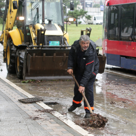 Haos u Novom Sadu: Zatvoreni nadvožnjaci, posledice nevremena su svuda FOTO