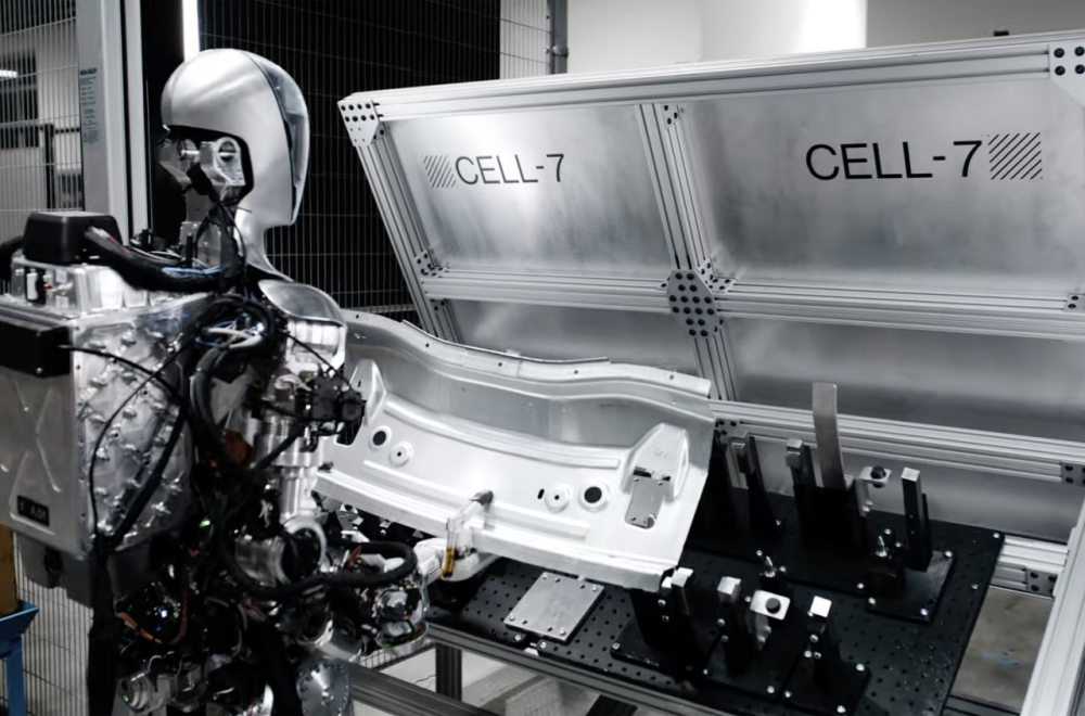 Ovako će vam u budućnosti roboti praviti kola VIDEO