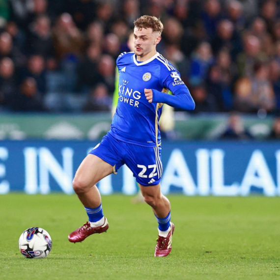 Djuzberi-Hol novi fudbaler Čelsija  VIDEO