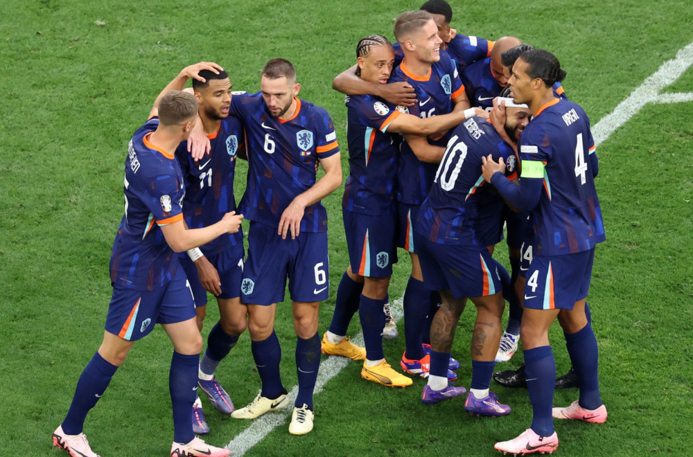 Atomski fudbal Holandije – Gakpo i Malen deklasirali Rumuniju VIDEO