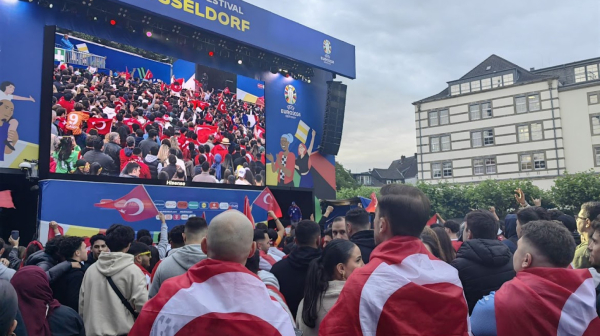 Turci "vade stvar": "Gori" fan zona zbog poslednjeg meča VIDEO