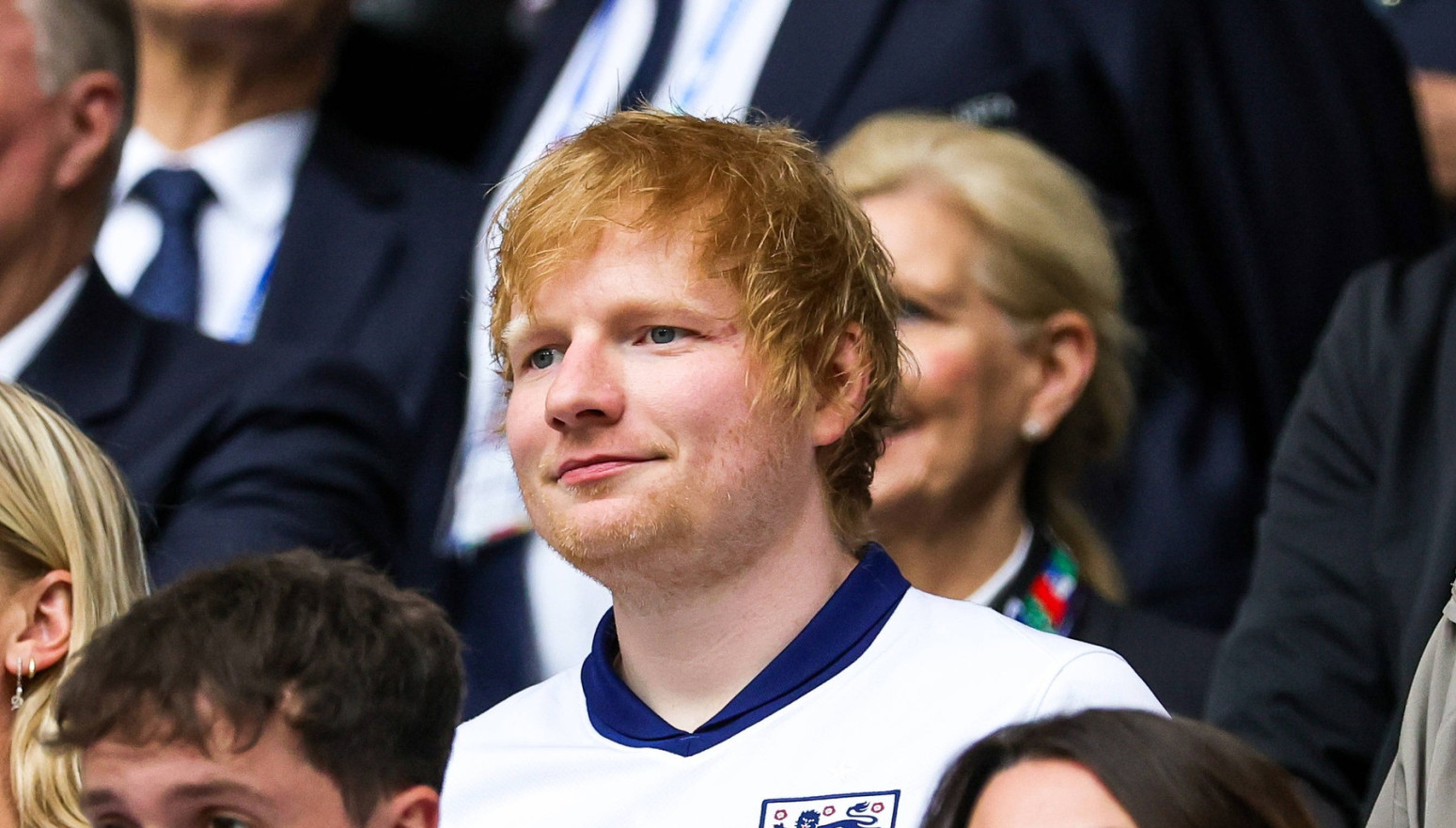 Pop zvezda održala privatni koncert Englezima – komentari su nemilosrdni