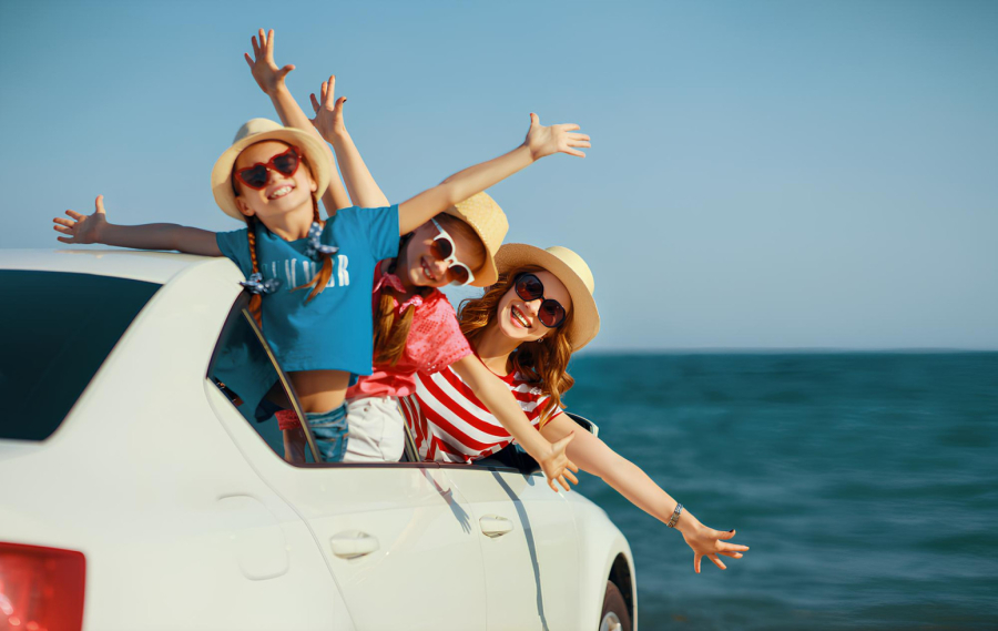 Kada je bolje krenuti na more automobilom – danju ili noću? ANKETA